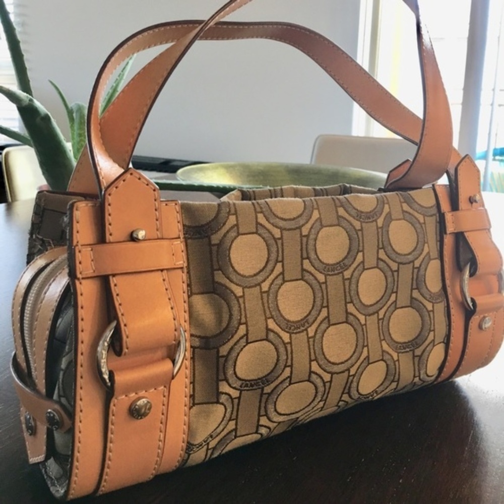 Chic Lancel shoulder bag